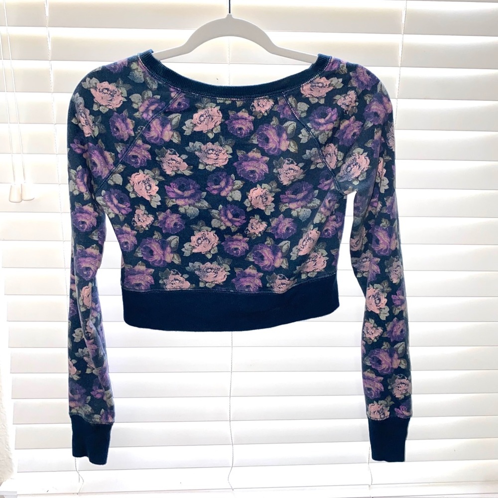 Long sleeved cropped floral sweater